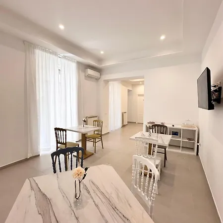 Blu Parthenope A Spaccanapoli Couette-café *